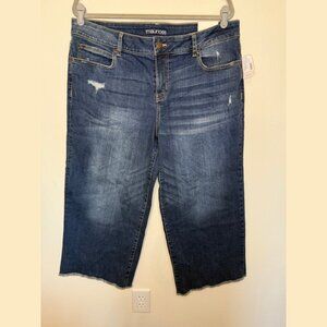 Maurices Mid-Rise Crop Frayed Dark Wash Jeans-NWT-Size 18